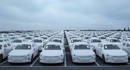 首批Polestar 2抵达欧洲 即将开启全球交付